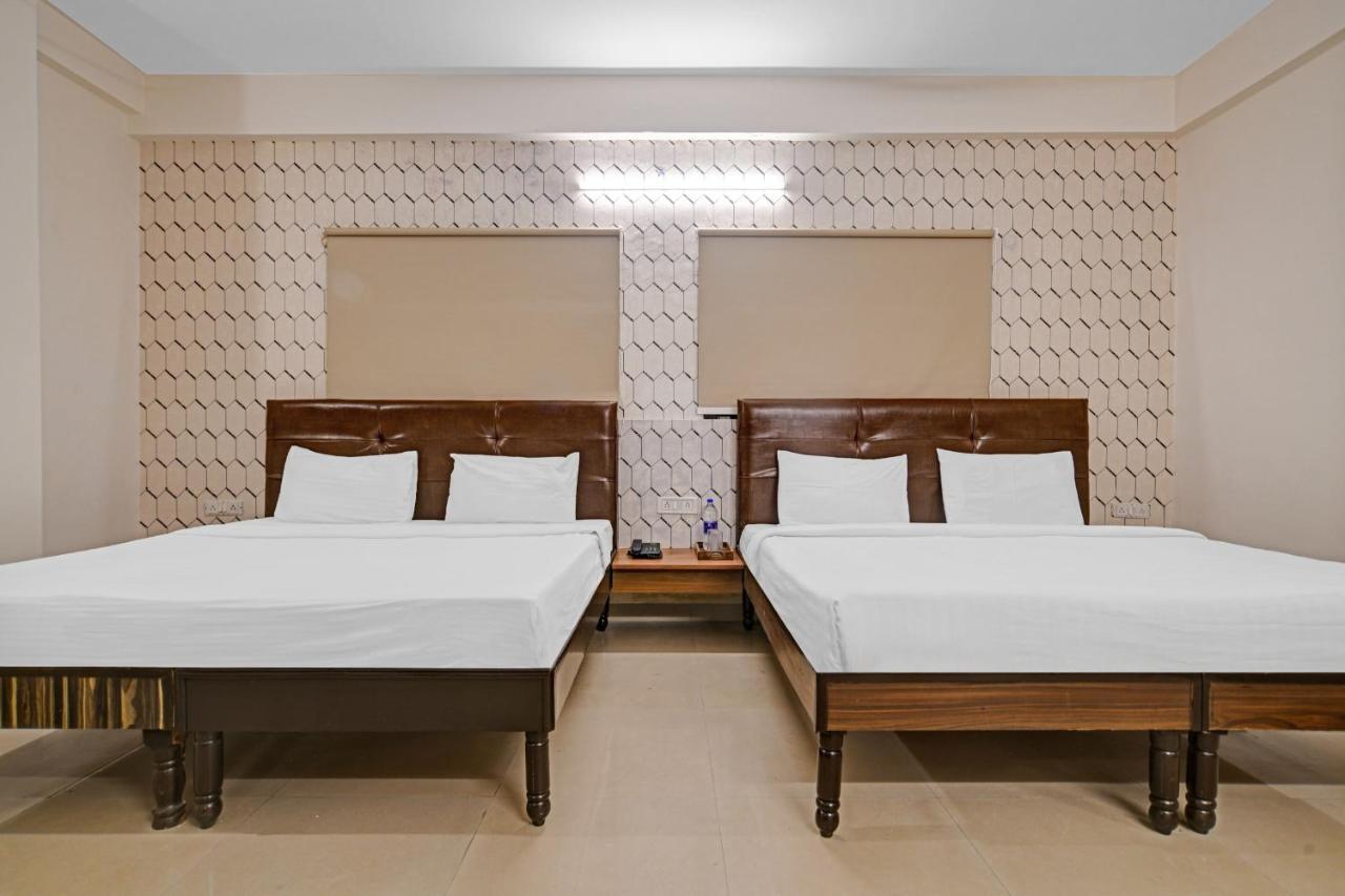 Collection O 84499 Hotel Nakshatra Inn 印多尔 外观 照片